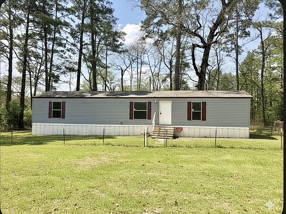 2nd image of 931 S Pine Lake Rd