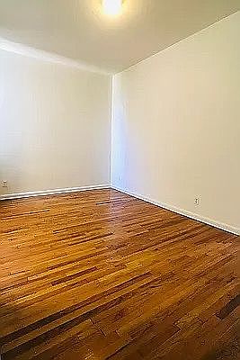 5th image of 109 W 106th St APT 9