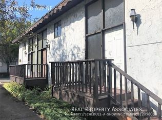 8809 23rd Ave NE APT 2, Seattle, WA 98115