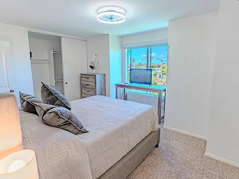 211 Dahlia Ave — Photo 17