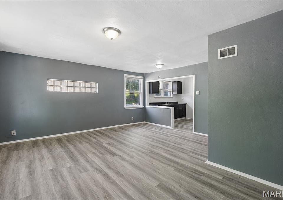 1st image of 837 Wall St