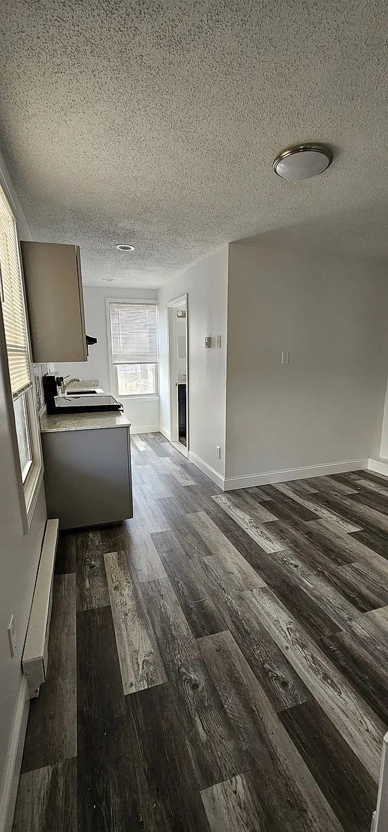 Building Photo - 313 Grove St #1