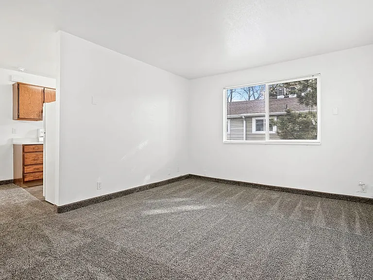 Mark Twain Apartments — Photo 15