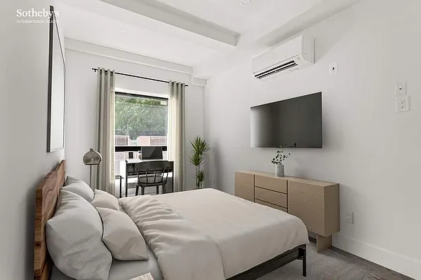 Rented by Sotheby's International Realty | media 9