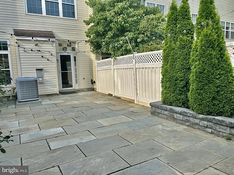 614 Gatestone St — Photo 23
