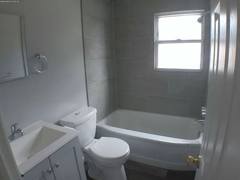 Harborview Apartments — Photo 21