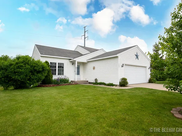 3631 Deeprose Dr SE, Caledonia, MI 49316