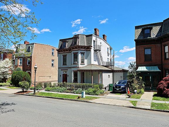 3rd image of 170 Montgomery Street