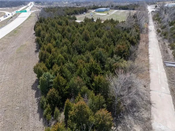 13850 State Ave, Bonner Springs, KS 66012