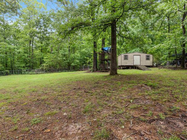 1209 Michael Dr, Alabaster, AL 35007
