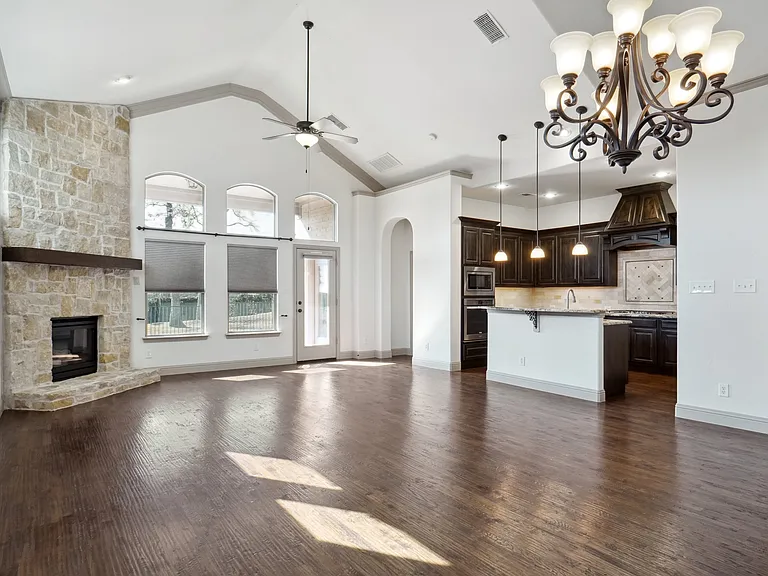 3016 Montebello Dr — Photo 4