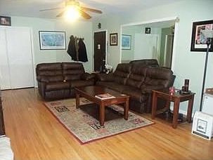 3rd image of 161 Richard Ct