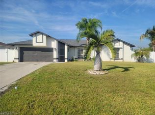 911 SW 33rd St, Cape Coral, FL 33914