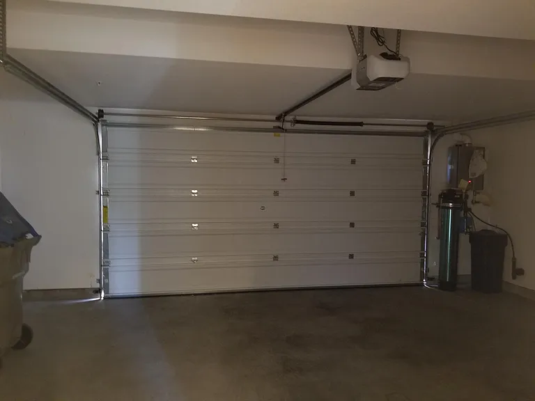 1068 Pear Orchard Dr — Photo 3