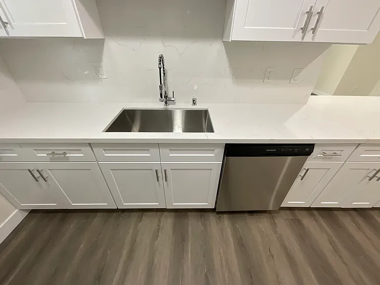 7730 Lexington Ave #102 — Photo 6
