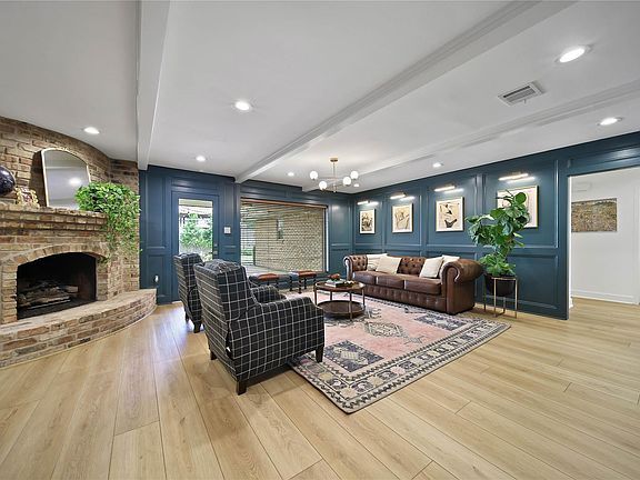 3rd image of 2415 Brookmere Dr