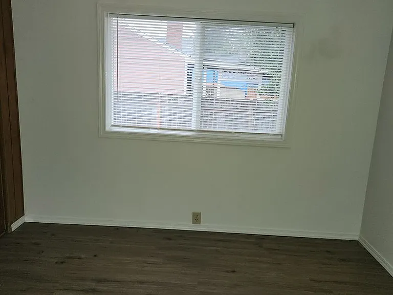 1125 2nd Ave — Photo 20