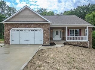 7070 Auburn Rd, Concord Township, OH 44077