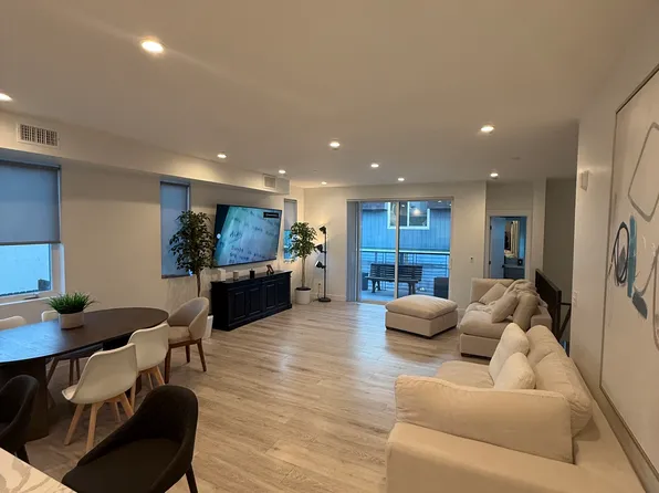 University Row Homes, 8234 University Ave Unit 10, La Mesa, CA 91942