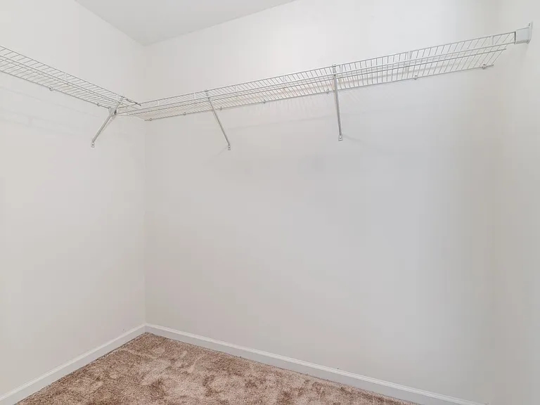 154 High Pointe Dr — Photo 16