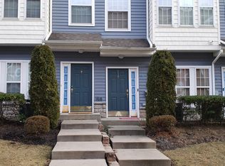 17 Fawn Ct, Delran, NJ 08075