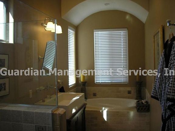 5th image of 9023 N 15th Pl