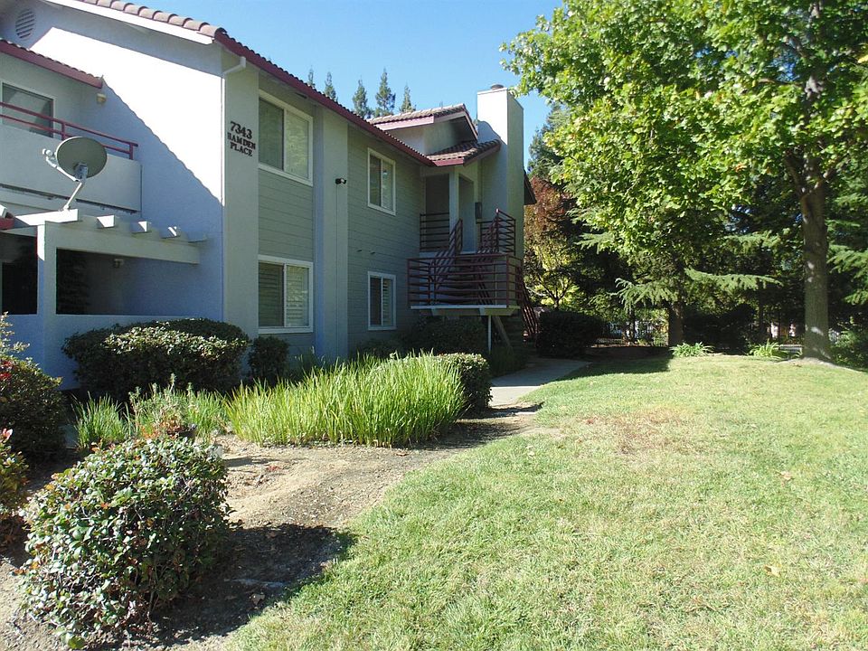 2nd image of 7343 Hamden Pl Unit 208