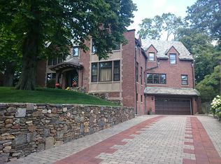 87 Seaver St, Brookline, MA 02445