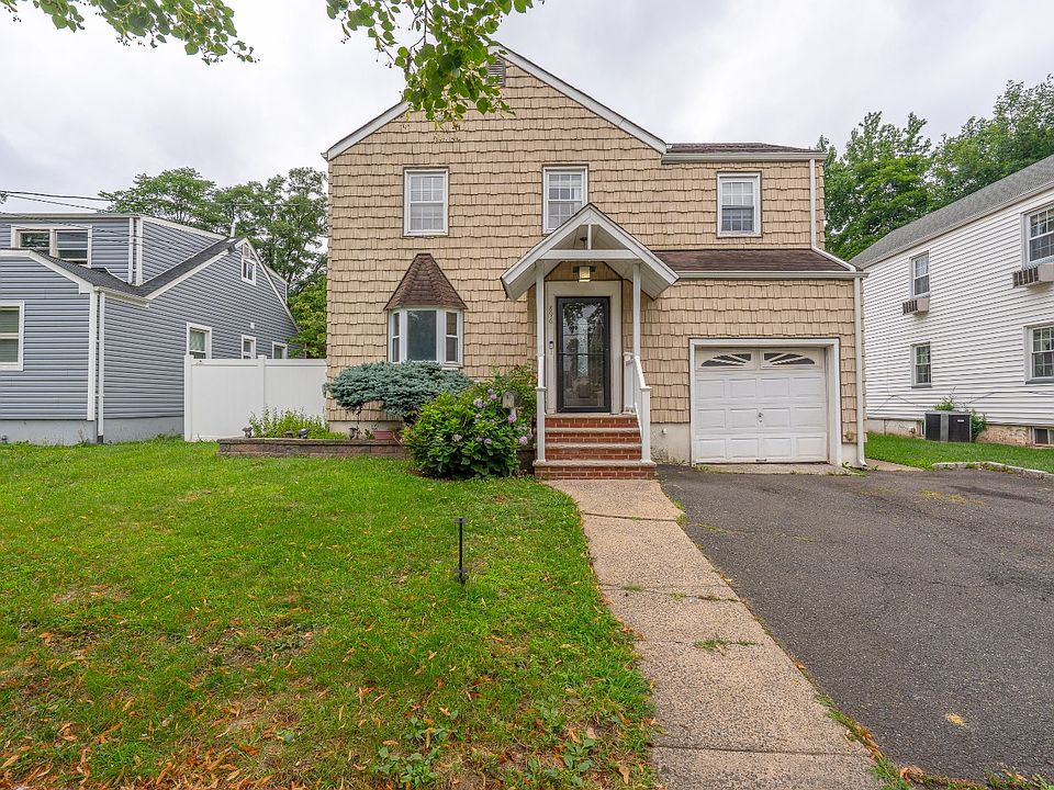 1st image of 896 Maurice Ave