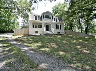 112 S 5th St, Maryville, TN 37804
