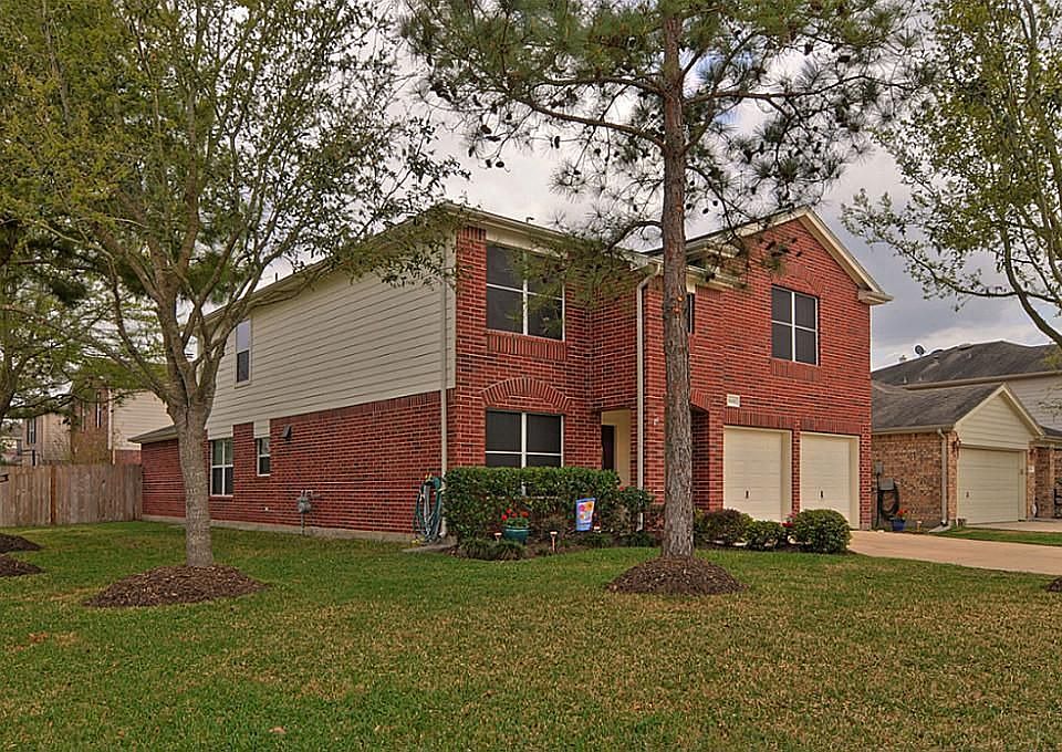 1st image of 10418 Falling River Dr