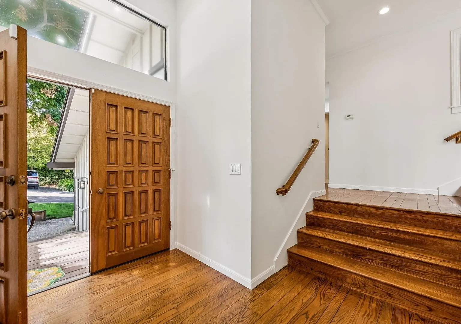 Spacious Sharon Heights Townhome with Exceptional Indoor-Outdoor Living — Photo 4