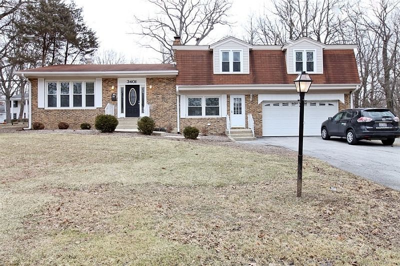 1st image of 3401 Woodland Dr