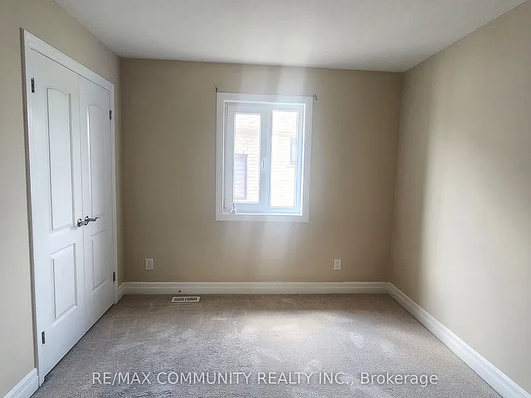 18 Morris St — Photo 17