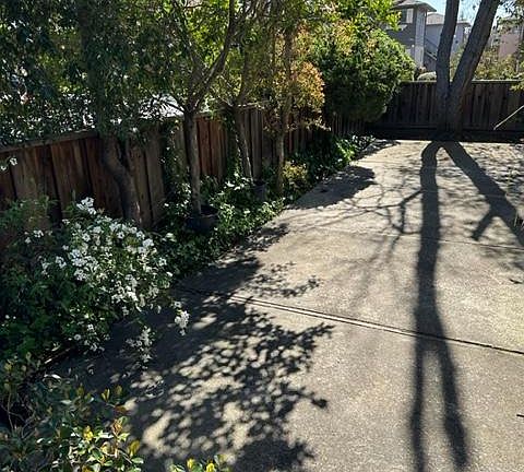 2nd image of 2162 Ash St #2162