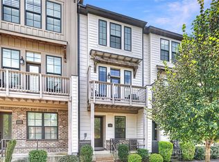 1306 Nandina St, Charlotte, NC 28205