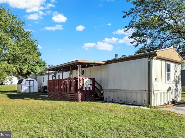 67 Austin Dr, Grantville, PA 17028