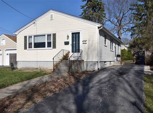 36 Oregon Ave, North Providence, RI 02911