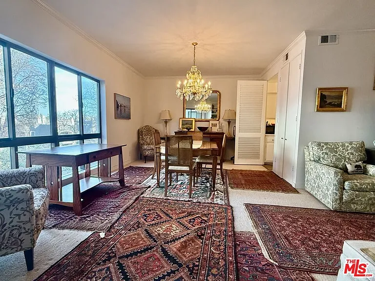 637 Wilcox Ave #2D — Photo 11