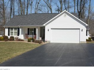 6424 Meander Glen Dr, Youngstown, OH