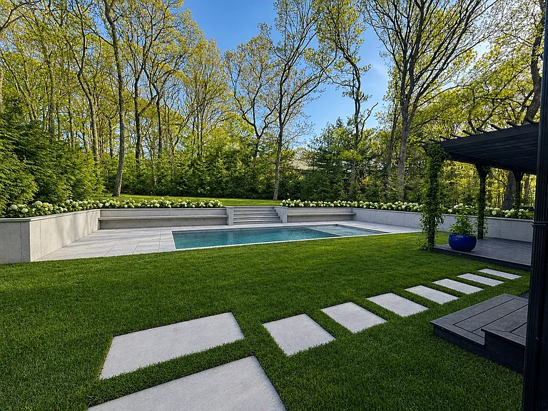 3564 Noyac Rd — Photo 2