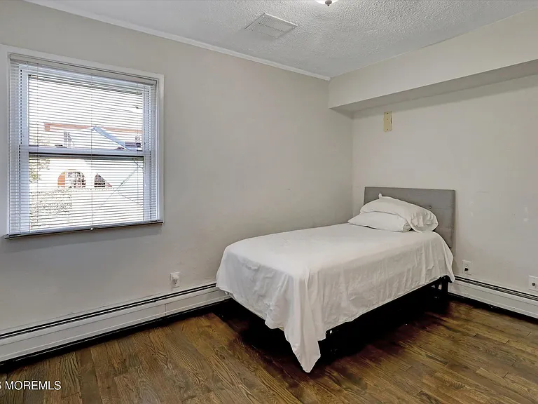 265 Norgrove Ave — Photo 20