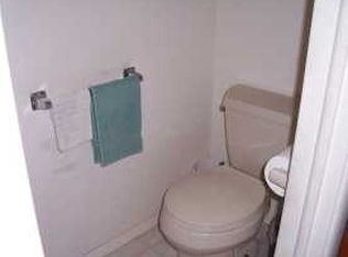 90 Larkspur Ct, Toms River, NJ