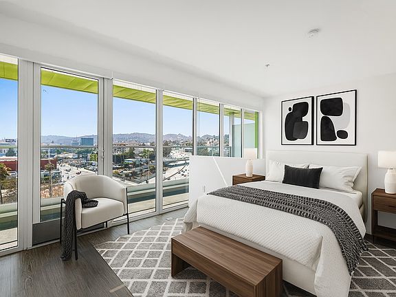 Fusion Hollywood - Bedroom