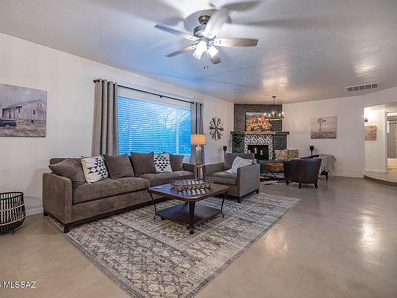 5th image of 3539 N Sierra Madre Dr