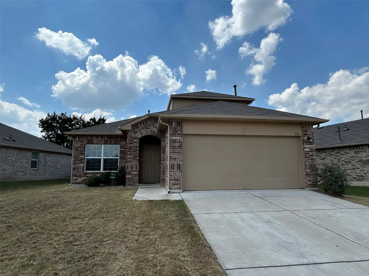 4 bed, 3.0 bath, 2313 sqft, $2,400 — Photo 1