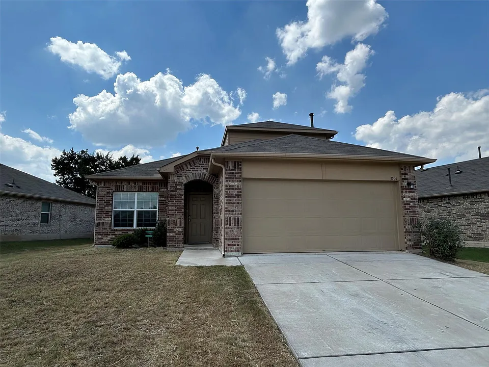 3501 Blazeby Dr