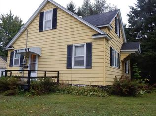 446 E Wilson St, Ely, MN 55731