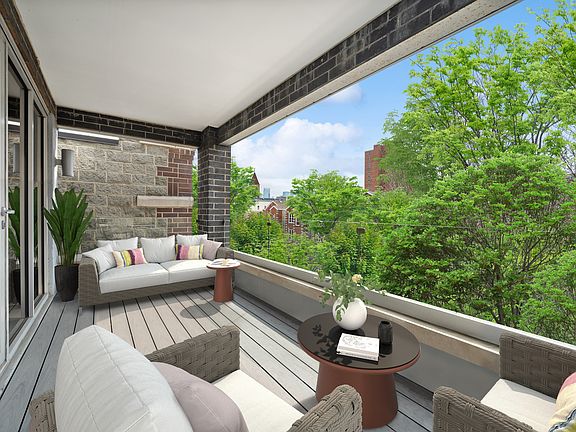 4th image of 1452 W Walton St #3