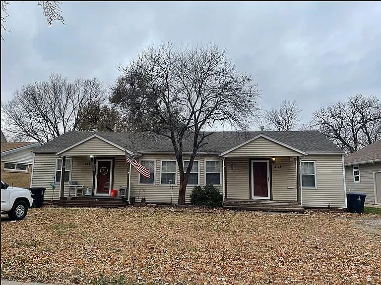1st image of 219 Race St